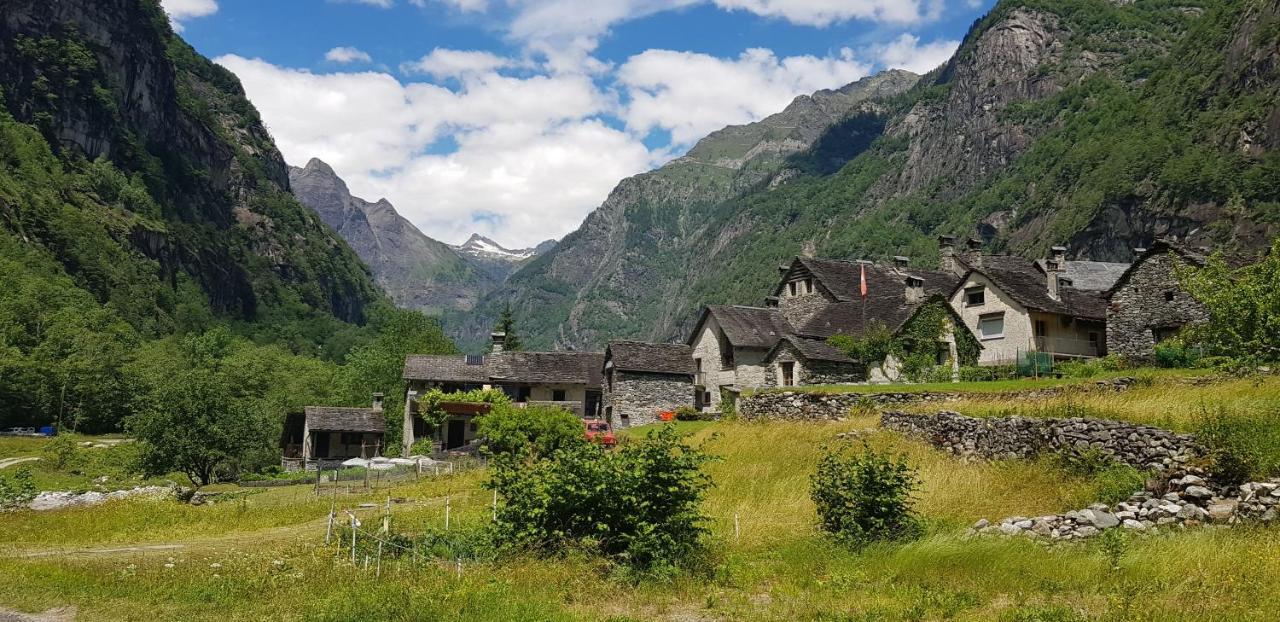 Appartamento Di Vacanza Casa Leoni Verscio Exterior foto